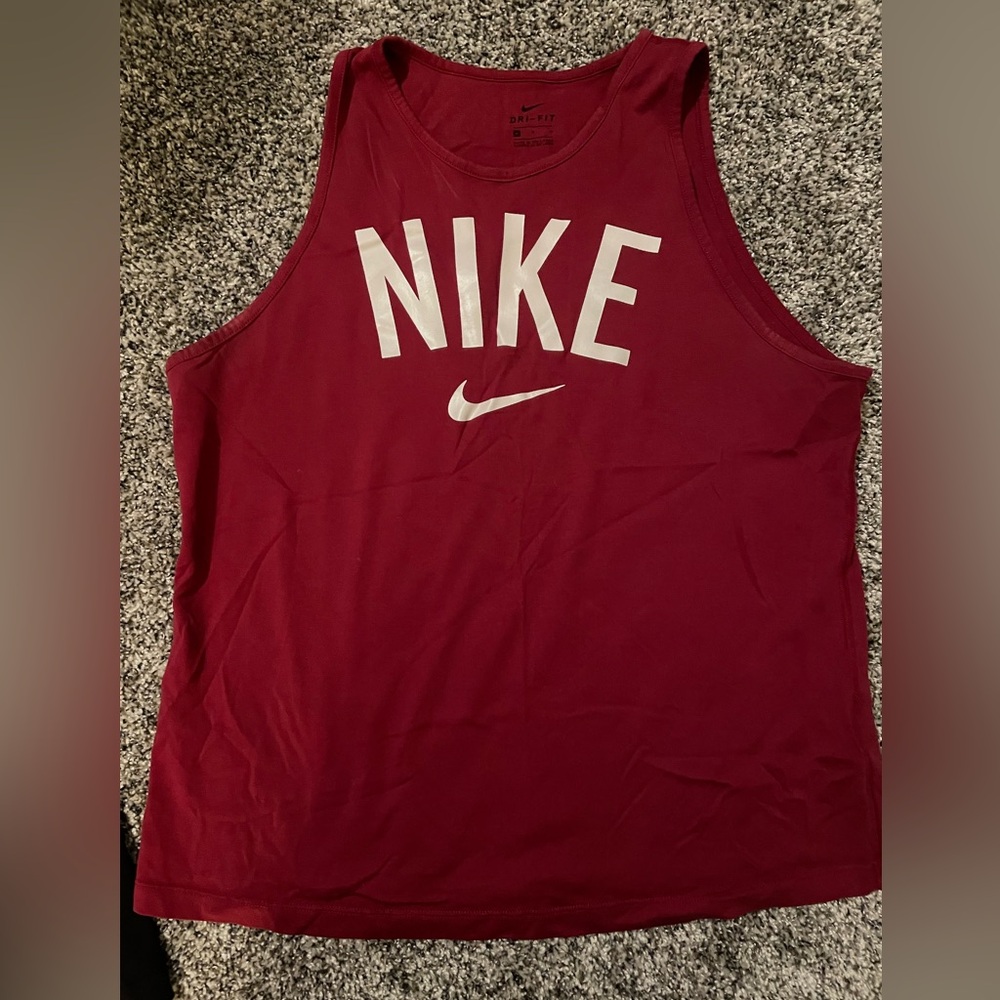 Women’s Nike Workout Tank Tops LOT - Picture 10 of 12